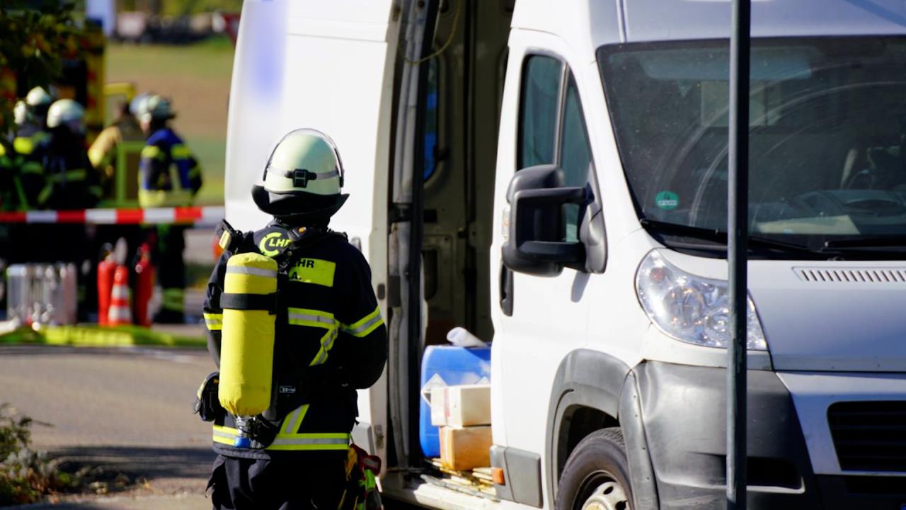Zell unter Aichelberg Unbekannte Flüssigkeit auf Straße