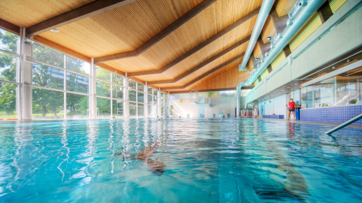 Eislingen - Öffnungszeiten Hallenbad und Sauna während der Herbstferien