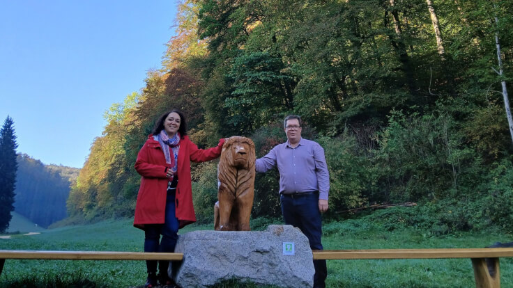 Wiesensteig - Neue Löwenbank am Filsursprung